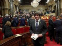 Отправленные в отставку каталонские министры вновь пришли на работу