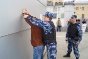 In Tavda three men wanted to kidnap a part of the bridge over the river Azanka