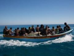 Беженцы в Греции объявили голодовку