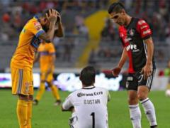 Argentine goalkeeper suffered a terrible knee injury