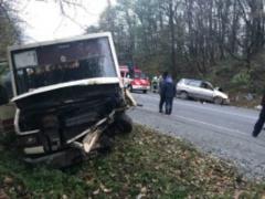 In Lviv, a car collided with a bus, seven people were injured