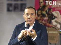  Картковий будиночок : через секс-скандалу Кевін Спейсі став персоною нон-грата в декількох установах