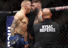 Троє бійців втратили чемпіонські пояси на турнірі UFC 217