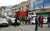 В центре Киева задержали мужчину с флагом России