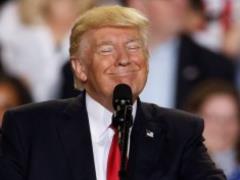 Трамп осоромився під час візиту до Японії - ФОТО,