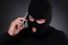 Псевдоработник банка обманул женщину на 5000 гривен
