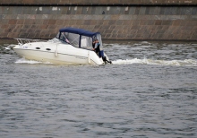 Тіло дівчини зі зв язаними ногами виловили з Москви-ріки