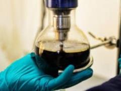 Brent подешевела до 61,43 долл. за баррель