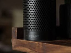 The speaker Amazon Echo framed the German, independently arranging a night disco