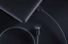 Meizu released a USB charging cable with LED backlight