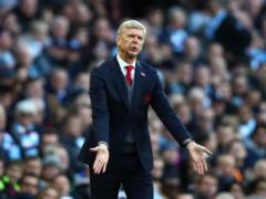 Wenger does not consider Arsenal an outsider in a match with Tottenham