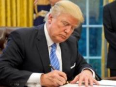Трамп получил на подпись оборонный бюджет США