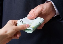Transparency: Майже кожен четвертий житель планети давав хабара