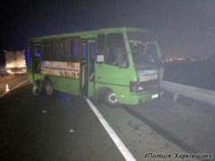В Харькове в аварию попал пассажирский автобус