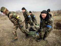 Штаб АТО: Российские бандформирования лютуют - ранены четверо защитников Украины