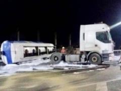 У Львові перекинувся бензовоз,