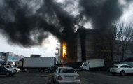 В Киеве горит магазин стройматериалов