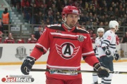 The player  Motorist  Denis Kulyash recognized as the best defender of last week in the KHL