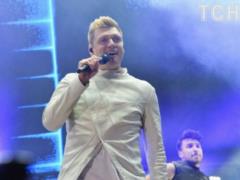 The singer accused the ex-Soloist Backstreet Boys of rape: He threw me on the bed and climbed up on me