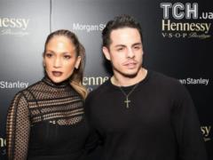 Young ex-lover Jennifer Lopez twisted romance with a figure skater