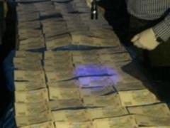 In the Lugansk region, an official was caught on a bribe
