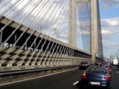 На Південному мосту знову обмежили рух транспорту