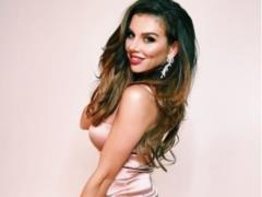 Седокова зворушила фанів фотографією крихітного сина