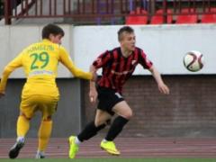 Украинский футболист забил красивый мяч через себя в чемпионате Беларуси