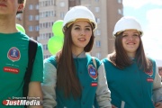 Kuyvashev called the volunteers  true heroes,  and Putin established an official holiday