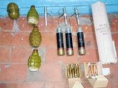 В Авдеевке 16летняя девочка хранила у себя дома семь гранат