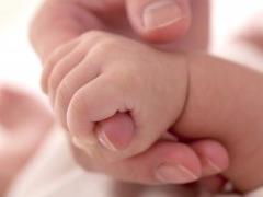 На Львовщине возле больницы обнаружили младенца
