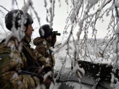 Штаб АТО: Обстановка на фронте обострилась. 30 обстрелов за сутки, трое бойцов ранены