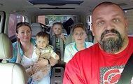 The police are looking for the driver who shot down his son Virastiuk on the transition