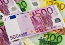 Compare the average salary in Ukraine and Europe