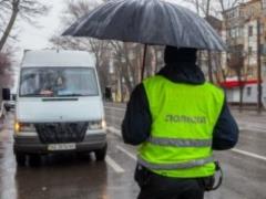 В Днепре на пешеходном переходе маршрутчик сбил женщину