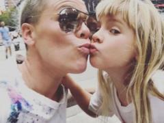 6-летняя дочь Пинк хочет жениться на женщине