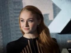 Звезда Игры престолов назвала сроки выхода финального сезона