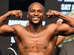 Boxer Mayweather entrusts money to Russian bank