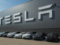 Mask wants to introduce artificial intelligence in unmanned vehicles Tesla