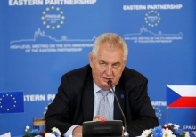 Президент Чехии обвинил ЕС в трусости и поддержке террористов
