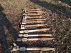 In the Donetsk region, the police found a cache with Russian weapons - PHOTO,