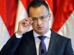 Петер Сийярто назвал три условия для улучшения отношений с Украиной