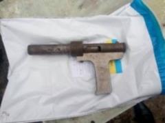На Днепропетровщине мальчик случайно застрелил сестру