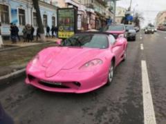 В столице заметили необычную Ferrarі