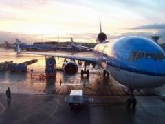 In the east of Ukraine, the closure of airports is not planned, - Omelyan