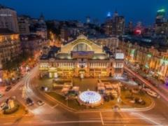 Бессарабскую площадь в Киеве сделают полностью пешеходной