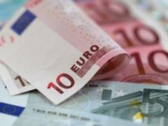 Евро в обменниках перешло черту за 33 гривны