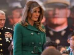 Дональд и Мелания Трамп снялись для рождественской открытки