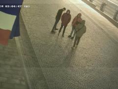 C Румынского культурного центра в Черновцах сорвали флаги