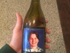 American teacher received an unusual gift from a student
